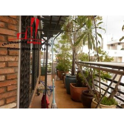 cho thuê nhà nguyên căn góc 2 mặt tiền đường đoàn thị điểm, quận phú nhuận