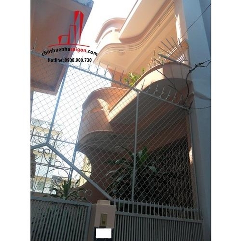 cho thuê nhà nguyên căn quận 3, đường lý chính thắng , giá 700$.