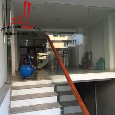 cho thuê nhà nguyên căn đường nguyễn ngọc  phương , quận bình thạnh, giá cho thuê:2000$/tháng