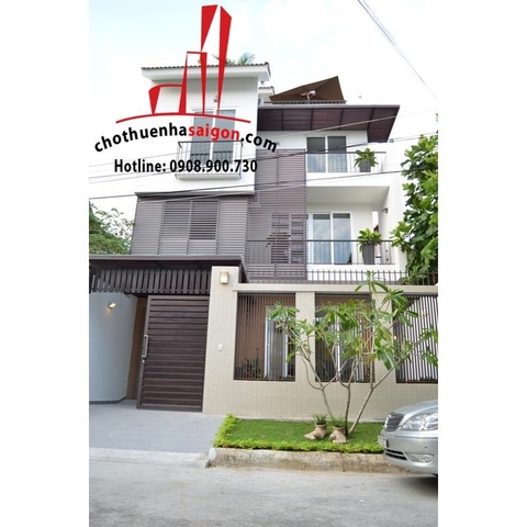 Cho thuê Villa Quận 2, khu Thảo Điền, giá 2500$