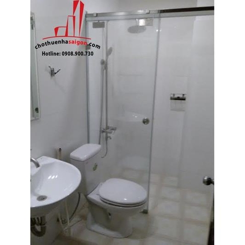 Cần cho thuê nhà nguyên căn mặt tiền đường Nguyễn Văn Mai, P.8, Q.3, giá 2000$/tháng