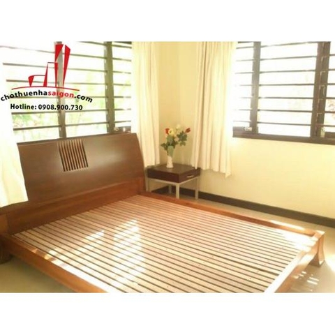 cần cho thuê biệt thự sân vườn quận 2, đường nguyễn văn hưởng giá cho thuê:3500$/tháng