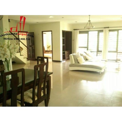 cần cho thuê biệt thự sân vườn quận 2, đường nguyễn văn hưởng giá cho thuê:3500$/tháng