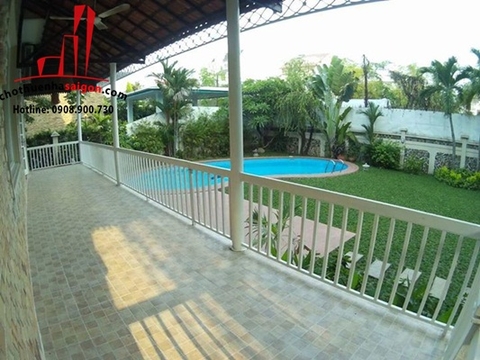 biệt thự nguyên căn khu comboud đường nguyễn văn hưởng quận 2, giá cho thuê:5500$/tháng