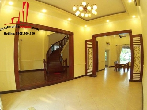 biệt thự nguyên căn khu comboud đường nguyễn văn hưởng quận 2, giá cho thuê:5500$/tháng
