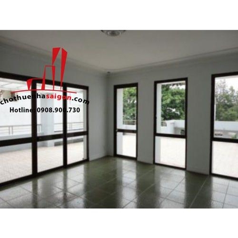 cho thuê biệt thự quận phú nhuận , đường đào duy anh giá 2500$