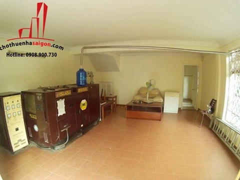 biệt thự nguyên căn khu comboud đường nguyễn văn hưởng quận 2, giá cho thuê:5500$/tháng