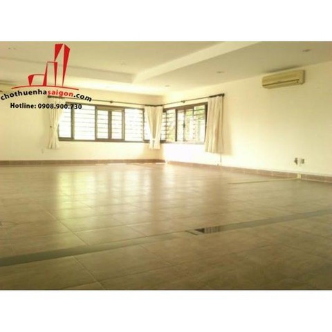 cần cho thuê biệt thự sân vườn quận 2, đường nguyễn văn hưởng giá cho thuê:3500$/tháng