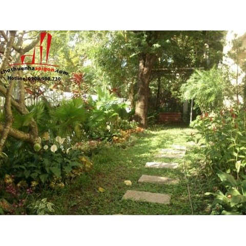 cần cho thuê biệt thự sân vườn quận 2, đường nguyễn văn hưởng giá cho thuê:3500$/tháng