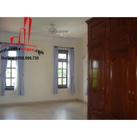 Cho thuê Villa Quận 2, khu Thảo Điền, giá 4000$