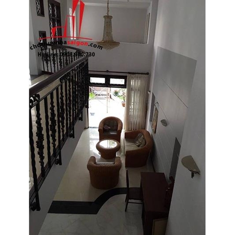 cho thuê villa nguyên căn đường 61 phường thảo điền quận 2, giá cho thuê:1800$/tháng