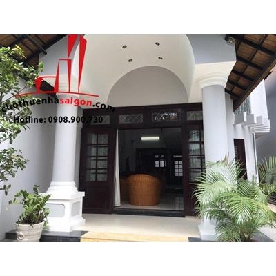 cho thuê villa nguyên căn đường 61 phường thảo điền quận 2, giá cho thuê:1800$/tháng