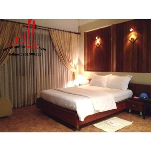 bán hoặc cho thuê biệt thự đường huỳnh văn bánh quận phú nhuận, giá cho thuê:3500$/tháng