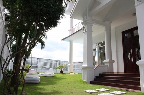 cho thuê biệt thự nguyễn văn hưởng , thảo điền quận 2, giá cho thuê:4500$/tháng