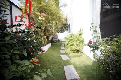 cho thuê villa khu có bảo vệ đường nội bộ trần não, quận 2, gía cho thuê:1300$/tháng
