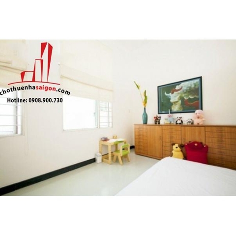 cho thuê căn hộ Penthouse phúc thịnh,quận 5 giá 1800$