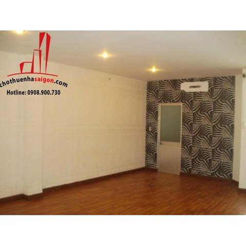 Cho thuê biệt thự Quận Bình Thạnh, đường Nguyễn Huy Tưởng. Giá : 30 triệu/tháng.