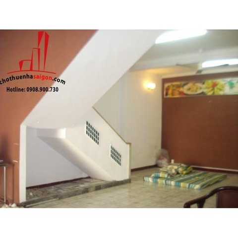 Cho thuê biệt thự Quận Bình Thạnh, đường Nguyễn Huy Tưởng. Giá : 30 triệu/tháng.
