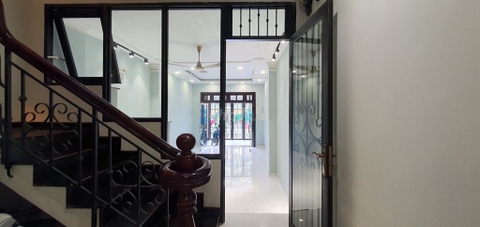 cho thuê nhà nguyên căn mặt tiền đường phan liêm quận 1, giá cho thuê:70tr /tháng
