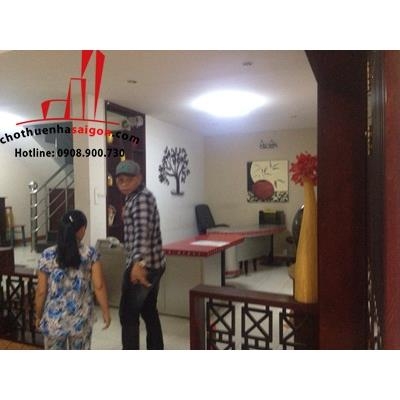 cho thuê biêt thự đường nguyễn huy tưởng, quận bình thạnh, giá cho thuê:2000$/tháng