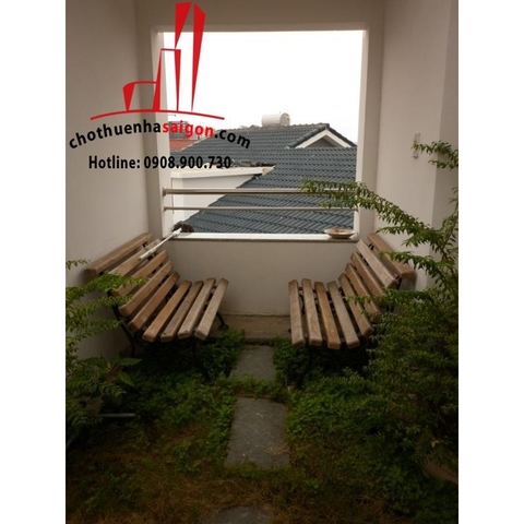 Biệt thự cao cấp cho thuê  khu Thảo Điền - Quận 2, giá 2200$