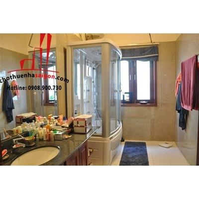 cho thuê biệt thự sân vườn hồ bơi, đường nguyễn văn hưởng, quận 2, giá cho thuê:3500$/tháng
