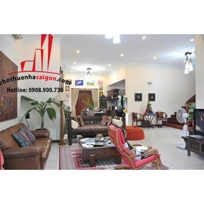 cho thuê biệt thự sân vườn hồ bơi, đường nguyễn văn hưởng, quận 2, giá cho thuê:3500$/tháng