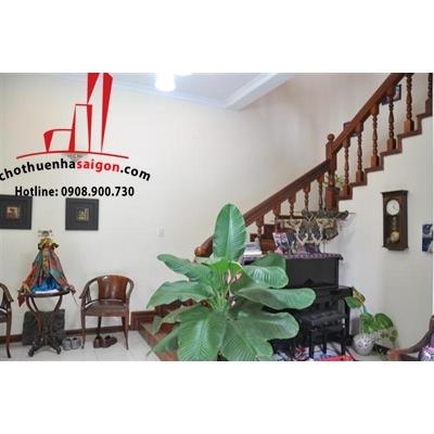 cho thuê biệt thự sân vườn hồ bơi, đường nguyễn văn hưởng, quận 2, giá cho thuê:3500$/tháng