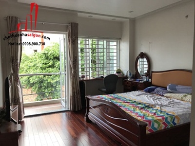 cho thuê nhà quận phú nhuận , đường phan đình phùng, giá cho thuê:2000$/tháng