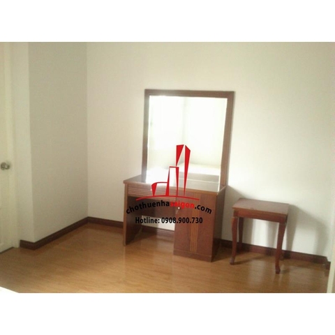 Cho thuê biệt thự Quận 2 - Thảo Điền, giá 2500$