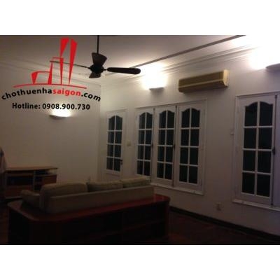 cho thuê biệt thự đường điện biên phủ,phường 17,quận bình thạnh, giá 1500$/tháng