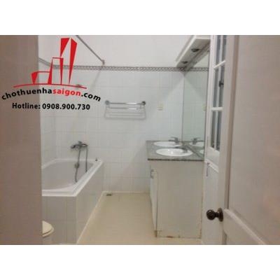 cho thuê biệt thự đường điện biên phủ,phường 17,quận bình thạnh, giá 1500$/tháng