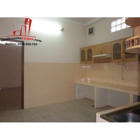 Cho thuê nhà nguyên căn mặt tiền đường Nguyễn Thượng Hiền, P.6, Q.Bình Thạnh, TPHCM.