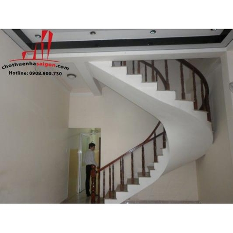 Cho thuê nhà nguyên căn mặt tiền đường Nguyễn Thượng Hiền, P.6, Q.Bình Thạnh, TPHCM.