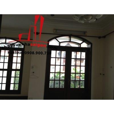 Cho thuê Villa Quận Bình Thạnh - đường Nguyễn Cửu Vân, giá cho thuê 2500$/tháng