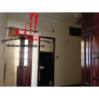 Cho thuê Villa Quận Bình Thạnh - đường Nguyễn Cửu Vân, giá cho thuê 2500$/tháng