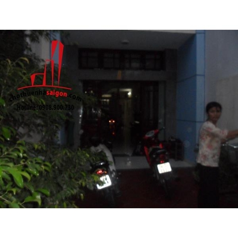 Cho thuê nhà Quận Bình Thạnh, mặt tiền đường Nguyễn Cửu Vân. Giá : 1.000 usd/tháng.