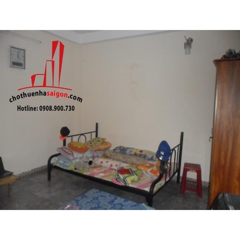 Cho thuê nhà Quận Bình Thạnh, mặt tiền đường Nguyễn Cửu Vân. Giá : 1.000 usd/tháng.