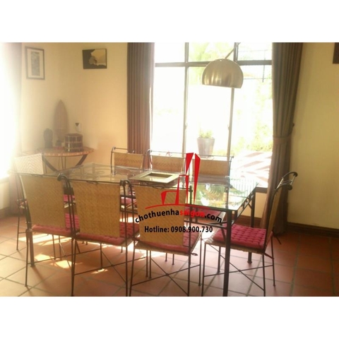 cho thuê biệt thự khu combound thảo điền quận 2, biệt thự sân vườn, hồ bơi, gía 2500$