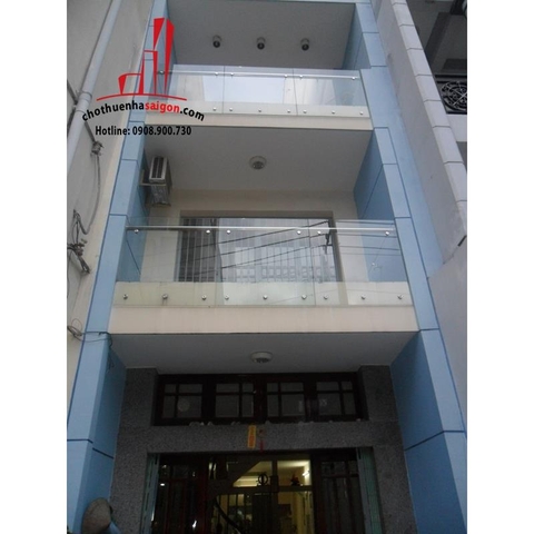 Cho thuê nhà Quận Bình Thạnh, mặt tiền đường Nguyễn Cửu Vân. Giá : 1.000 usd/tháng.