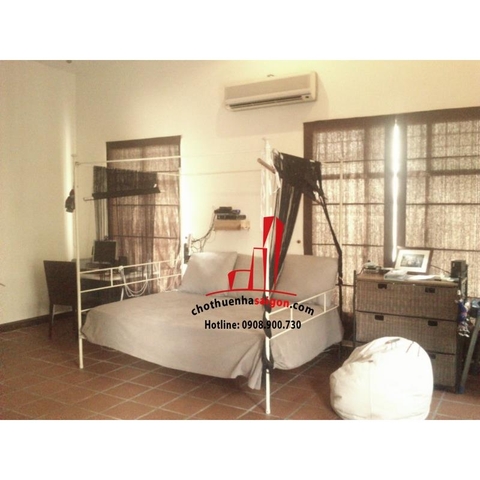cho thuê biệt thự khu combound thảo điền quận 2, biệt thự sân vườn, hồ bơi, gía 2500$