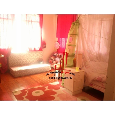 cho thuê biệt thự khu combound thảo điền quận 2, biệt thự sân vườn, hồ bơi, gía 2500$