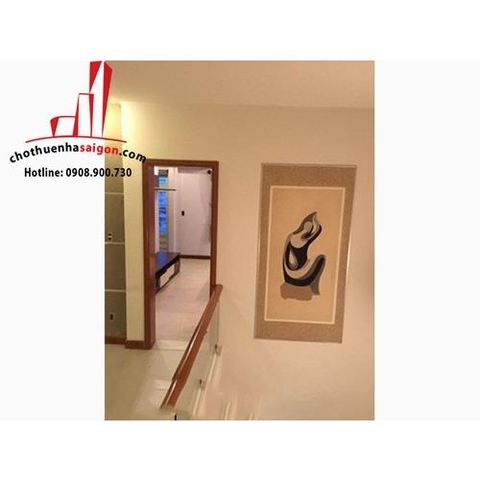 cần cho thuê villa nguyên căn đường lê văn sỹ quận phú nhuận, giá cho thuê:2000$/ tháng