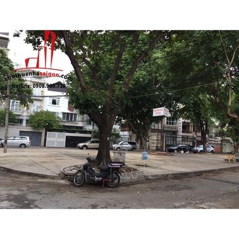 cần cho thuê villa nguyên căn đường lê văn sỹ quận phú nhuận, giá cho thuê:2000$/ tháng