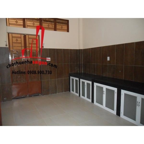 Cho thuê nhà Quận Bình Thạnh,mặt tiền đường Lê Quang Định. Giá : 25 triệu/tháng.