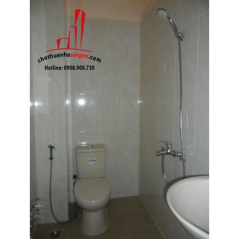 Cho thuê nhà Quận Bình Thạnh,mặt tiền đường Lê Quang Định. Giá : 25 triệu/tháng.