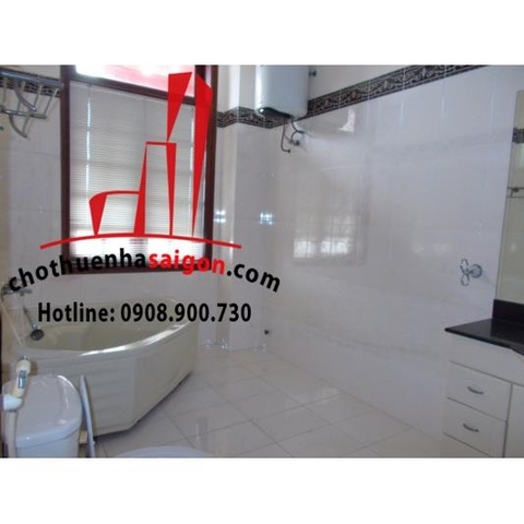 Cho thuê Villa Quận 2, khu compound Thảo Điền, giá 3500$