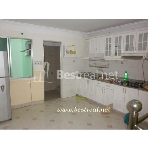 Cho thuê nhà Quận Bình Thạnh, hẻm đường Nguyễn Cửu Vân. Giá : 900$/tháng.