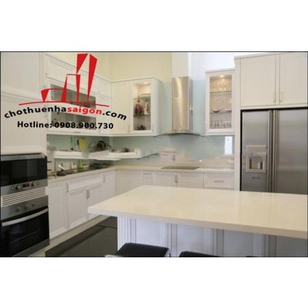 cho thuê biệt thự sân vườn khu combound thảo điền, quận 2