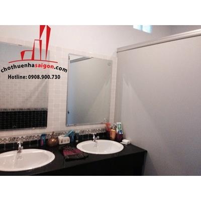 cho thuê biệt thự sân vườn quận phú nhuận, đường trần khắc chân giá cho thuê:4000$/tháng